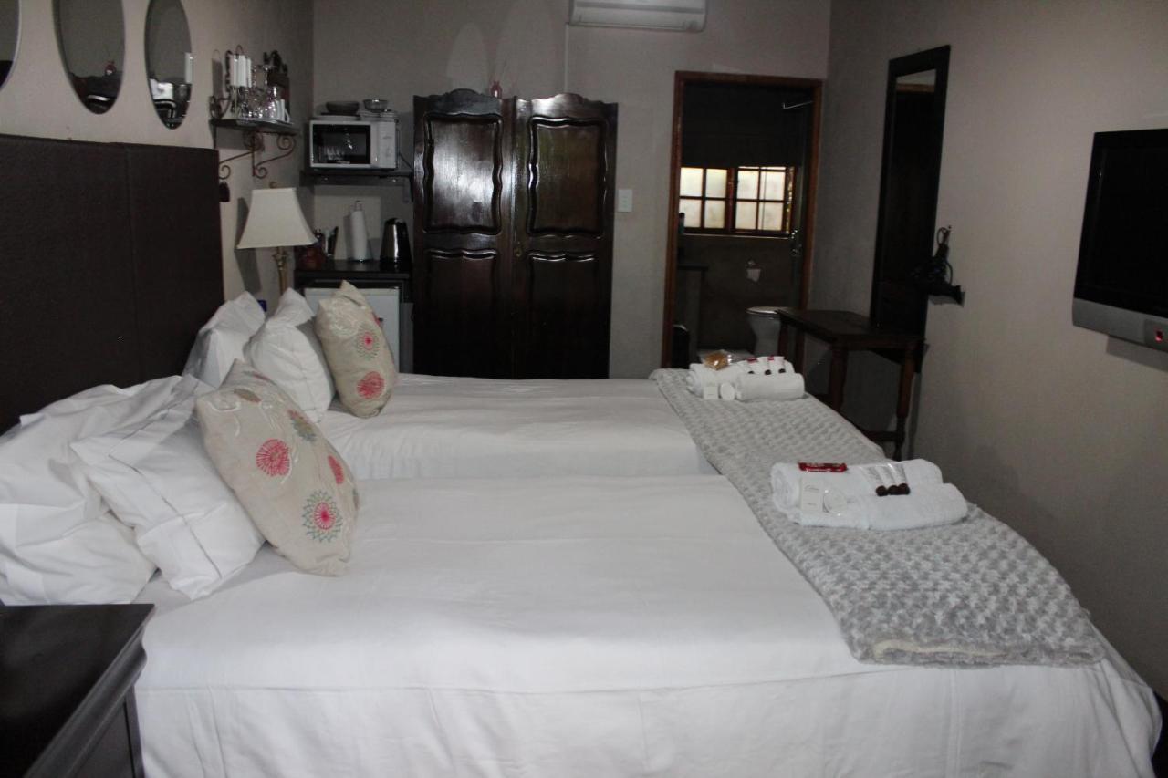Foreigners Friend Guest House Pretoria-Noord Dış mekan fotoğraf